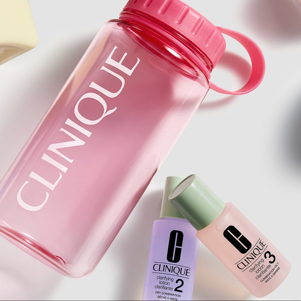 Clinique bottle new with mini lotion 3